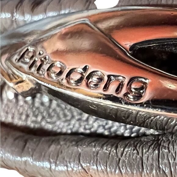 Pito Deng - Picture 4 of 7